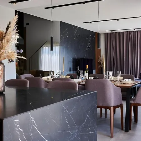 Stunning - 5 Bedrooms - Sei - Amazing Sea & City Views Villa