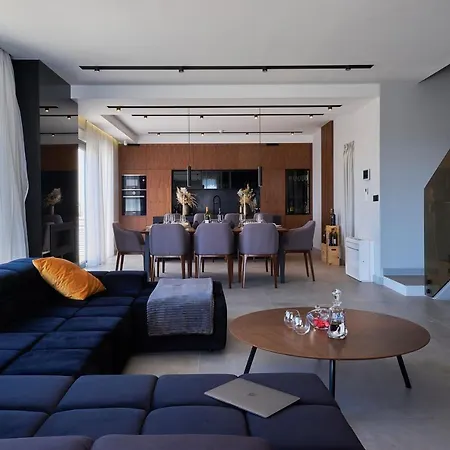 Villa Stunning - 5 Bedrooms - Sei - Amazing Sea & City Views *