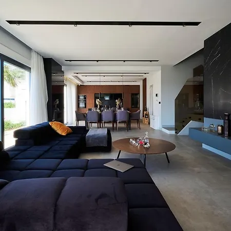 Villa Stunning - 5 Bedrooms - Sei - Amazing Sea & City Views *