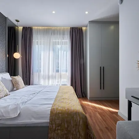 Villa Stunning - 5 Bedrooms - Sei - Amazing Sea & City Views *